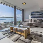 Panoramaussicht Und Whirlpool Im Exklusiven Viertel *