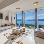 Panoramaussicht Und Whirlpool Im Exklusiven Viertel * Crikvenica