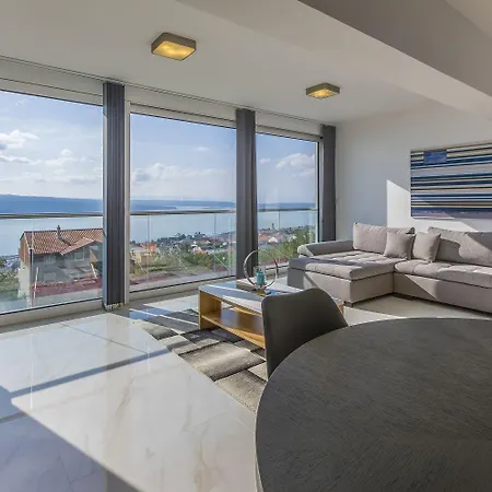 Panoramaussicht Und Whirlpool Im Exklusiven Viertel