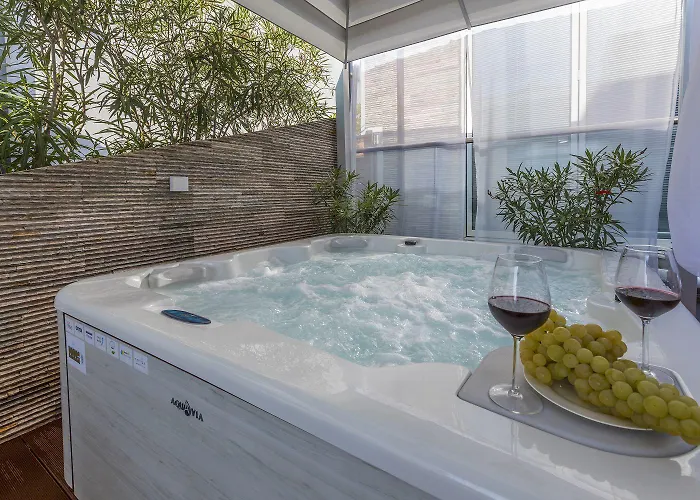 Panoramaussicht Und Whirlpool Im Exklusiven Viertel Apartament Crikvenica